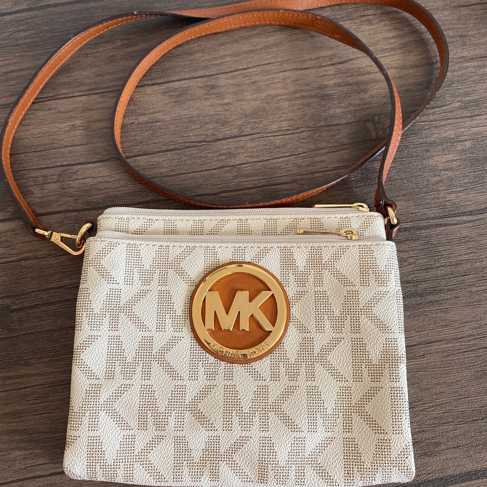 Crossbody/wallet